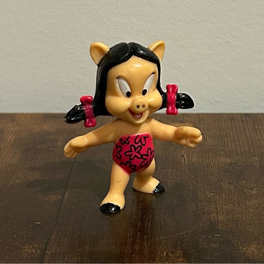 Vintage 1991 Petunia Pig, Warner Bros. McDonald’s Happy Meal Toy